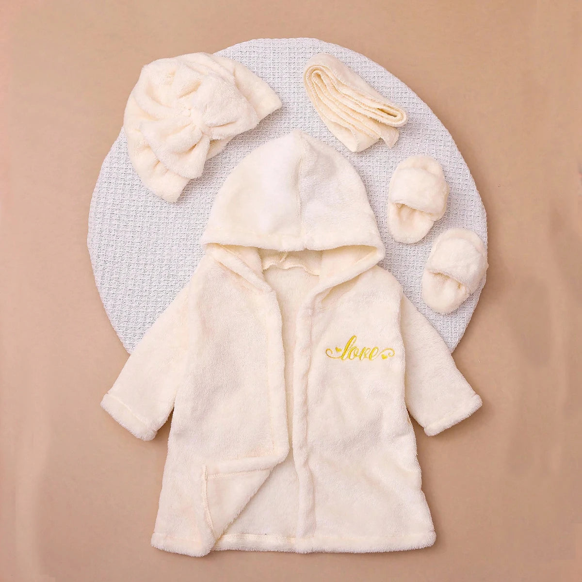 Roupão de banho Ylsteed para fotografia de recém-nascidos com turbante e pantufas, bordado "Love", pijama para bebê menina, roupa para ensaio fotográfico infantil.