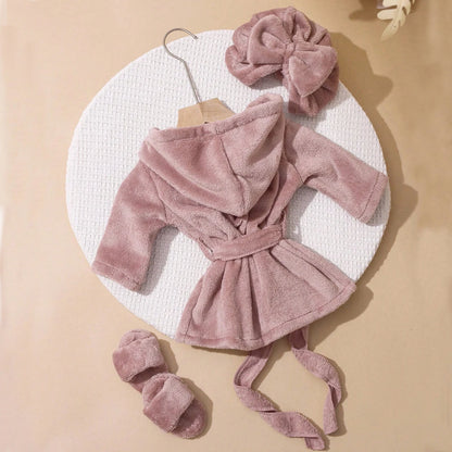 Roupão de banho Ylsteed para fotografia de recém-nascidos com turbante e pantufas, bordado "Love", pijama para bebê menina, roupa para ensaio fotográfico infantil.