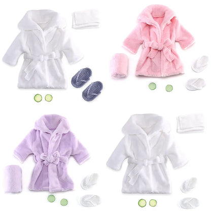 Roupa para recém-nascido ideal para fotografia: roupão de banho respirável, toalha de banho, gorro e pantufas. Conjunto completo para fotos.