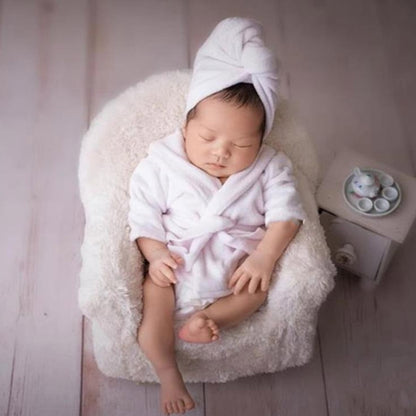 Roupa para recém-nascido ideal para fotografia: roupão de banho respirável, toalha de banho, gorro e pantufas. Conjunto completo para fotos.