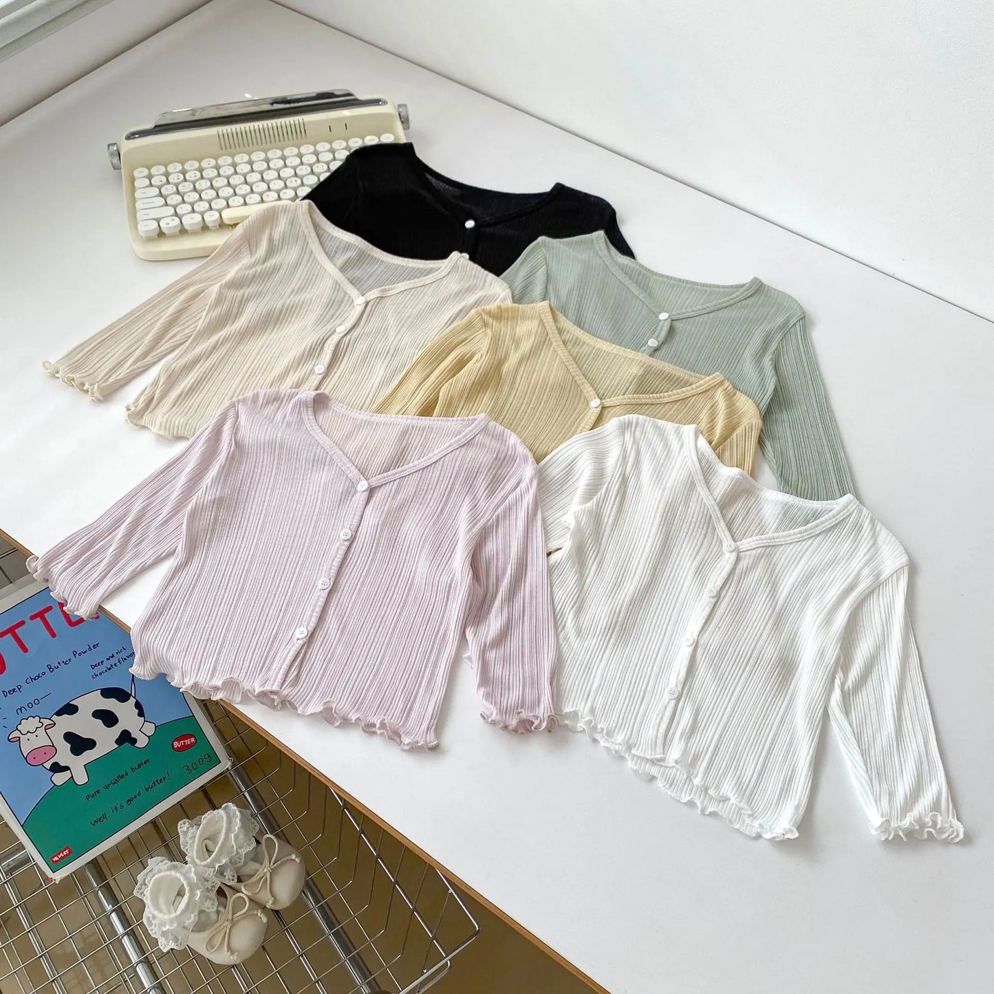 Casaco infantil de verão para meninas, com proteção solar, cor sólida, leve e fino, respirável, com abas laterais.