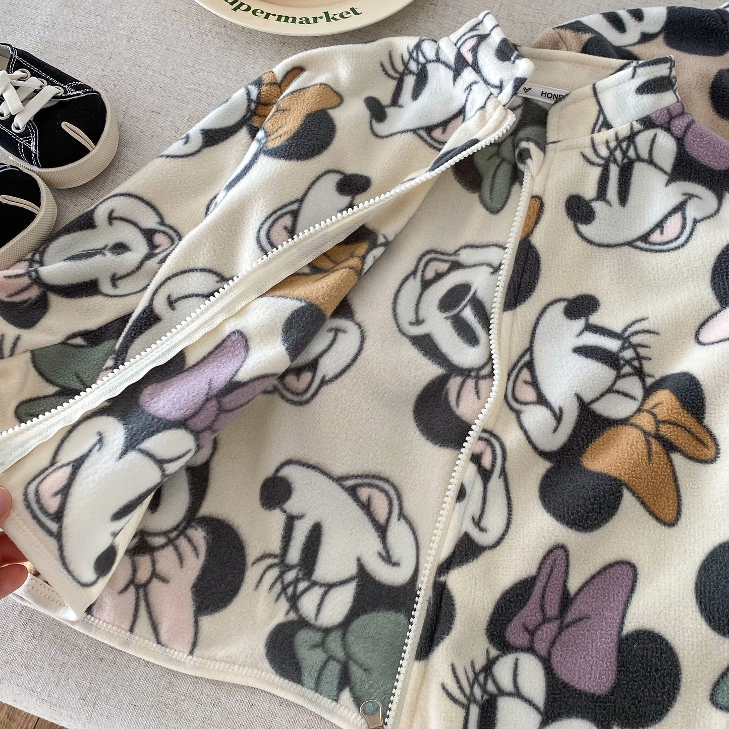 Casacos infantis de manga comprida com estampa de desenho animado para primavera e outono, modelos folgados e casuais para meninos e meninas.