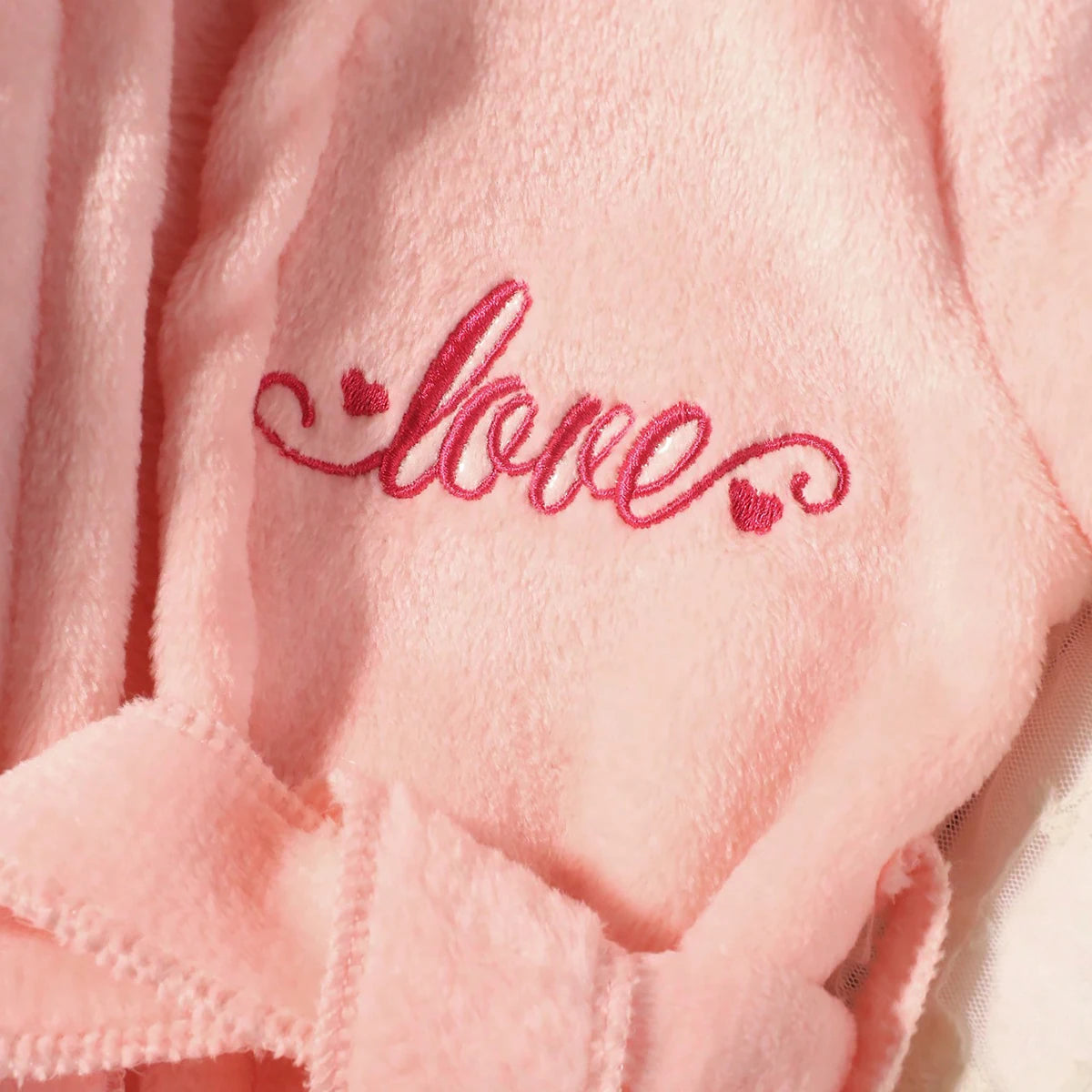 Roupão de banho Ylsteed para fotografia de recém-nascidos com turbante e pantufas, bordado "Love", pijama para bebê menina, roupa para ensaio fotográfico infantil.