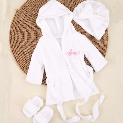 Roupão de banho Ylsteed para fotografia de recém-nascidos com turbante e pantufas, bordado "Love", pijama para bebê menina, roupa para ensaio fotográfico infantil.