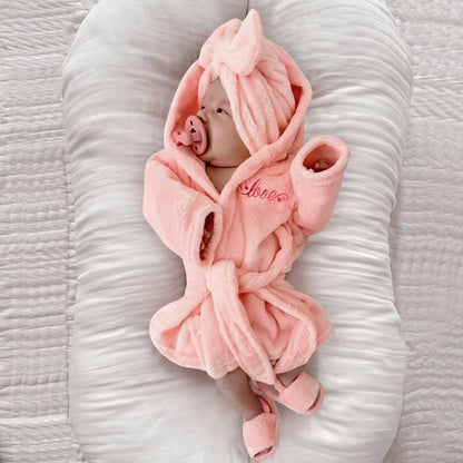 Roupão de banho Ylsteed para fotografia de recém-nascidos com turbante e pantufas, bordado "Love", pijama para bebê menina, roupa para ensaio fotográfico infantil.