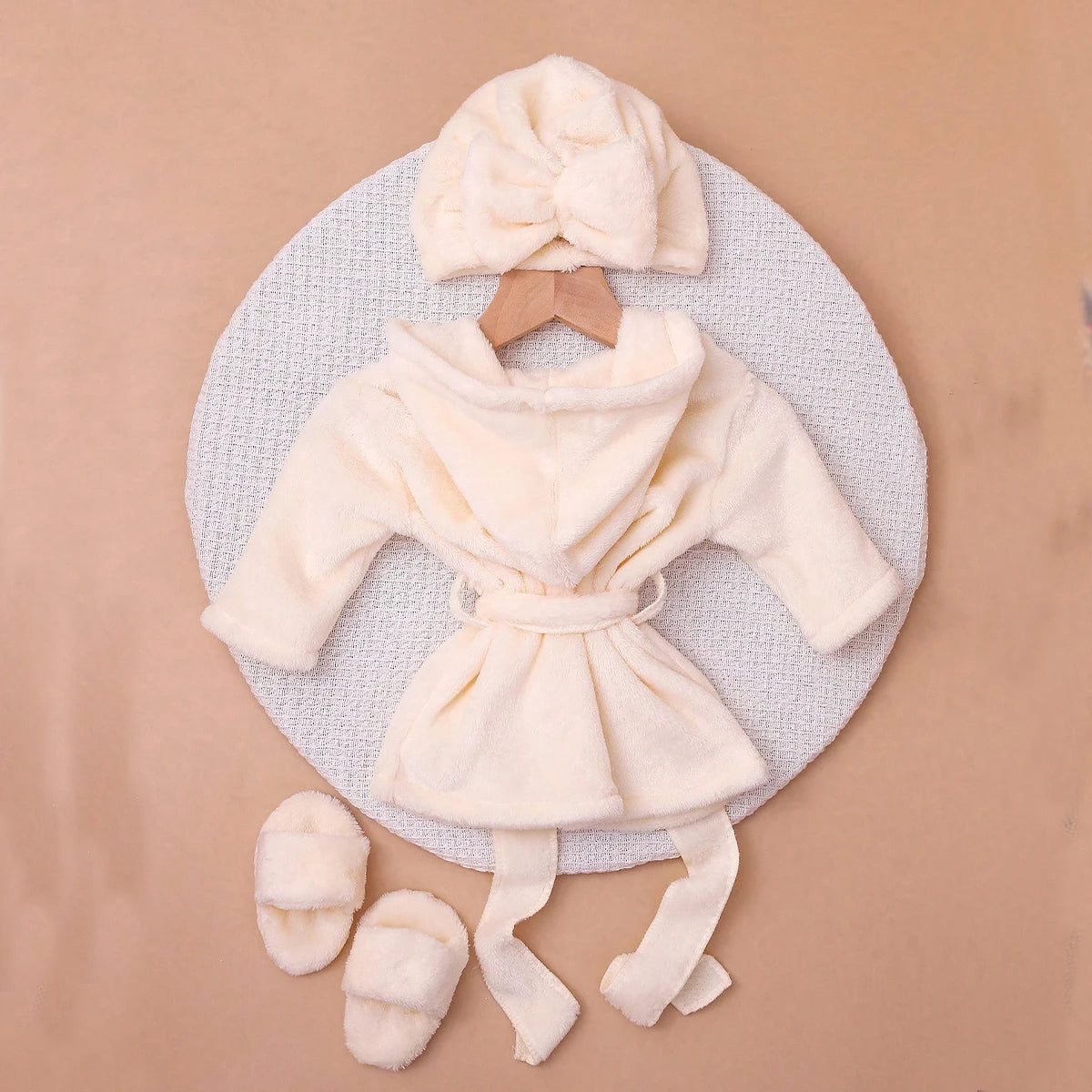 Roupão de banho Ylsteed para fotografia de recém-nascidos com turbante e pantufas, bordado "Love", pijama para bebê menina, roupa para ensaio fotográfico infantil.