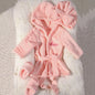 Roupão de banho Ylsteed para fotografia de recém-nascidos com turbante e pantufas, bordado "Love", pijama para bebê menina, roupa para ensaio fotográfico infantil.